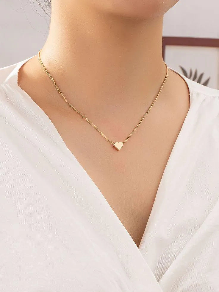 Tiny heart Necklace Golden